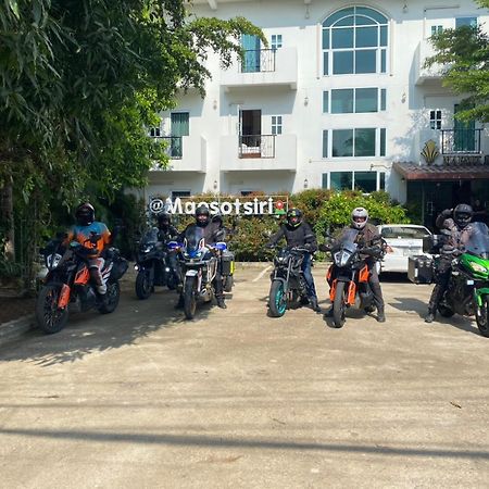 Maesot Siri Hotel Mae Sot Luaran gambar
