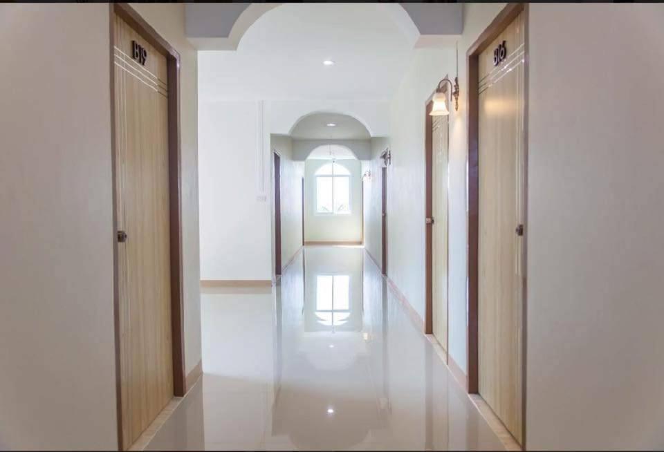 Maesot Siri Hotel Mae Sot Luaran gambar