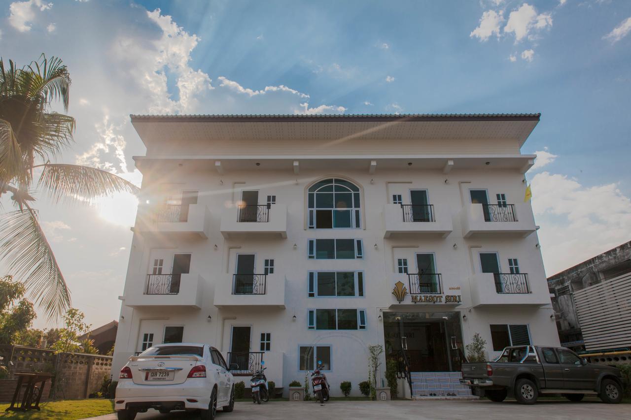 Maesot Siri Hotel Mae Sot Luaran gambar