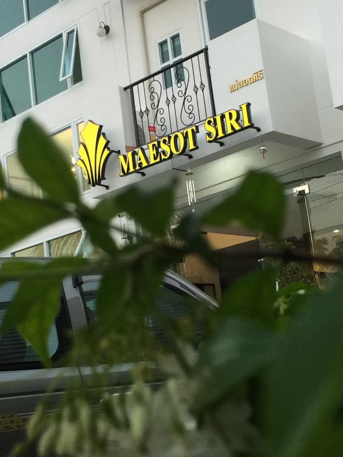 Maesot Siri Hotel Mae Sot Luaran gambar