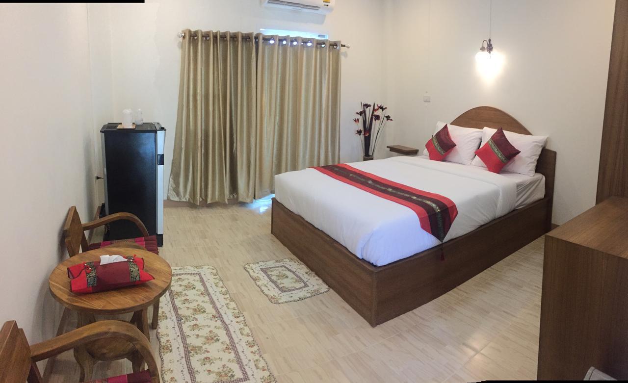 Maesot Siri Hotel Mae Sot Luaran gambar