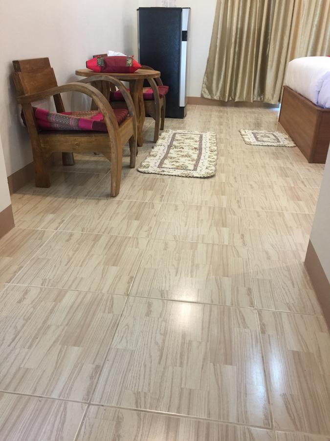Maesot Siri Hotel Mae Sot Luaran gambar