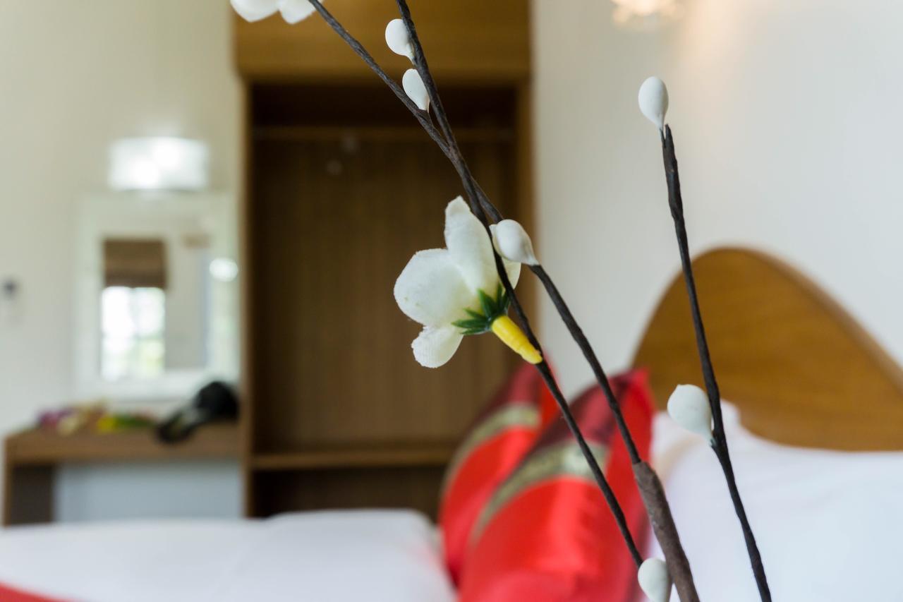 Maesot Siri Hotel Mae Sot Luaran gambar